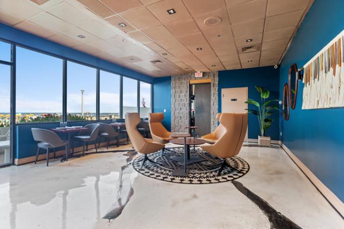 The Barclay Towers Hotel And Resort Virginia Beach Bagian luar foto