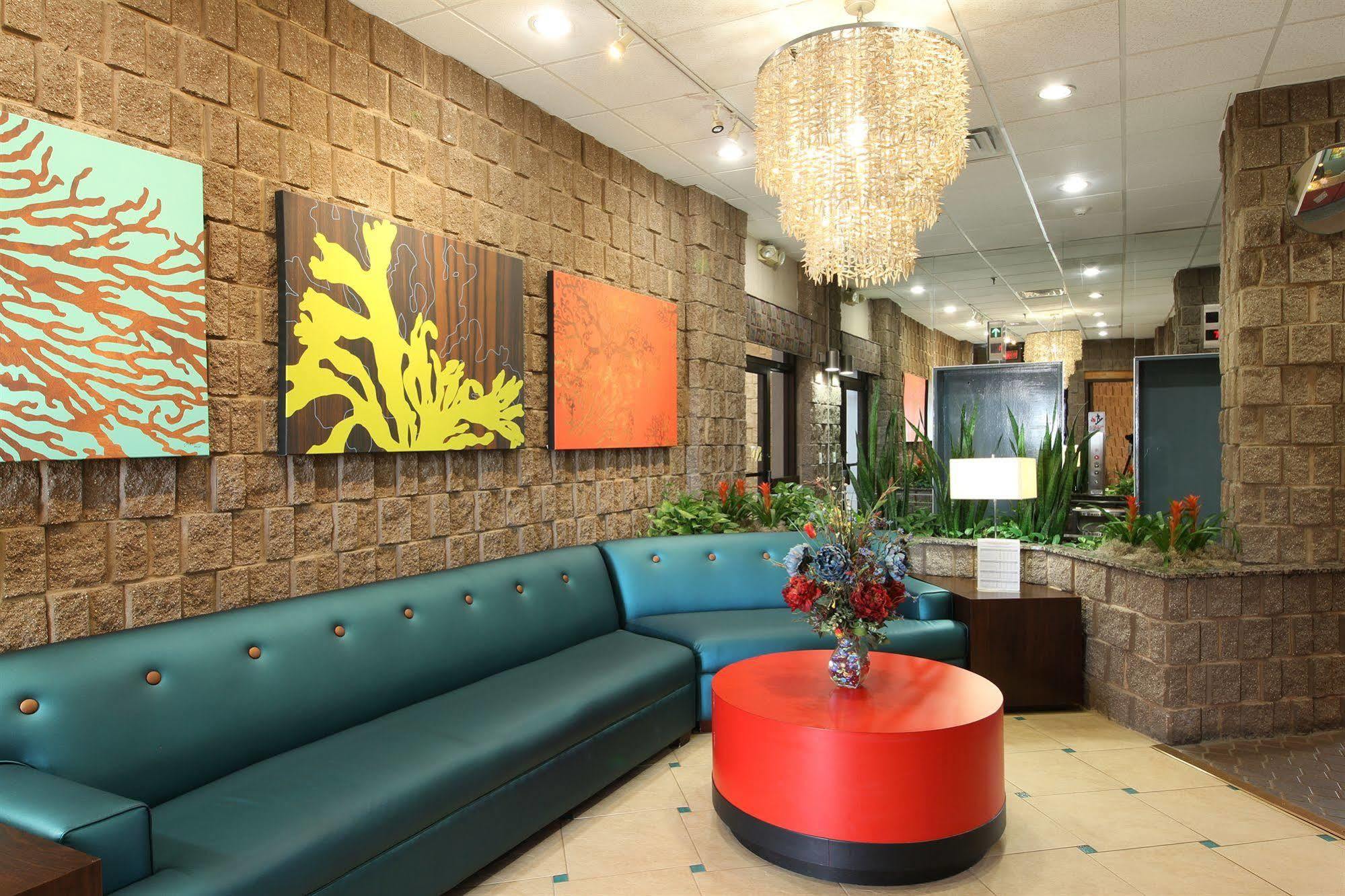The Barclay Towers Hotel And Resort Virginia Beach Bagian luar foto